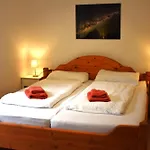 Fvh Family Vacation Apartment *
